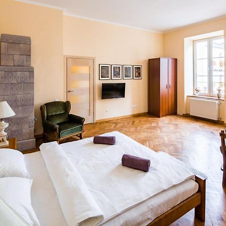 Romari Ставропігійська Leilighet Lviv Eksteriør bilde